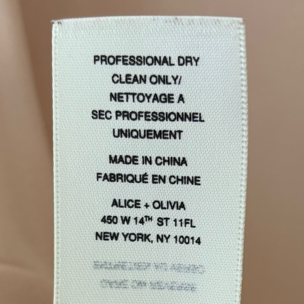 Alice + Olivia Arlene Silk Wrap‎ Georgette Blouse Shirt in Petal Ballerina Pink - Picture 10 of 10